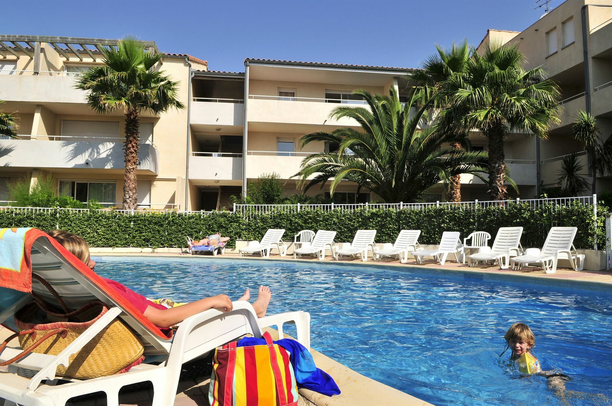 Residence Residhotel Mayflower Le Grau-du-Roi Dış mekan fotoğraf